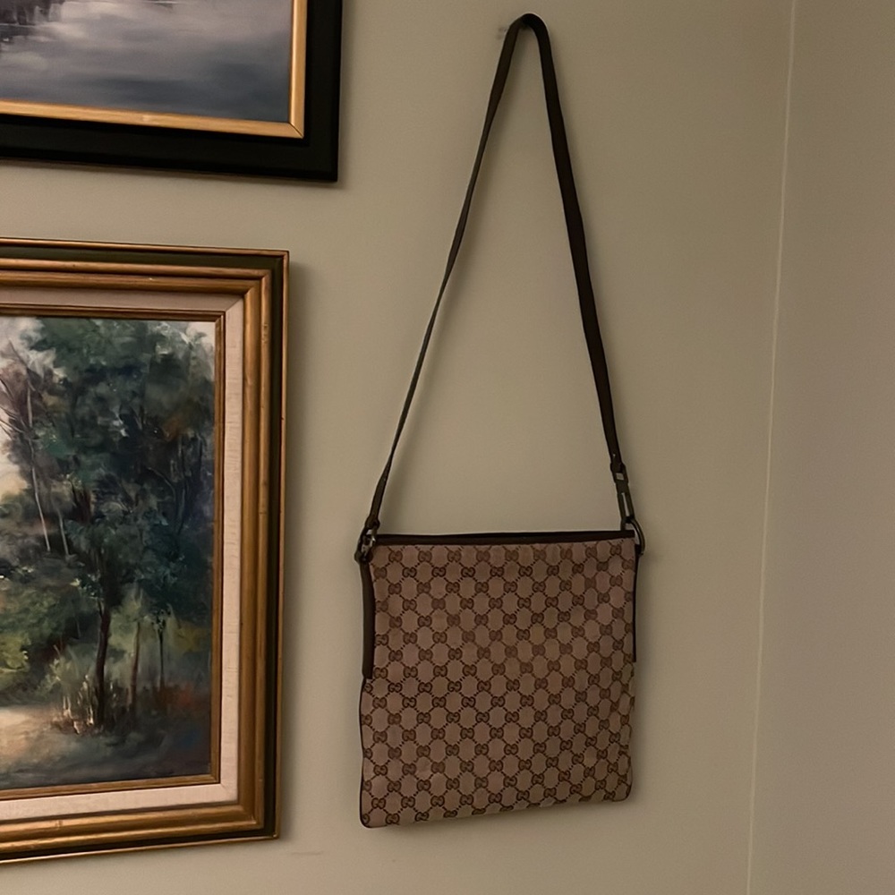 GUCCI Supreme Messenger Crossbody Logo Bag Purse